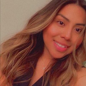 Meet your Posher, Isabel